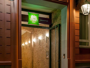 이비스 스타일 베를린 시티 오스트