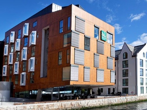 퀼리티 워터프론트 올레순