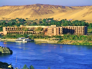 피라미사 이시스 아일랜드 리조트 아스완