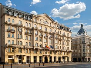 호텔 폴로니아 팰리스