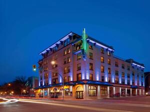 더 플라자 호텔 트레이드마크 컬렉션