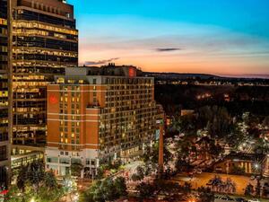 쉐라톤 스위트 캘거리 오 클레어