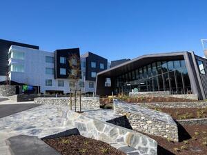 홀리데이 인 익스프레스 앤드 스위트 퀸스타운