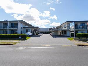 아카시아 레이크 뷰 모텔