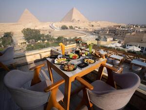 그레이트 피라미드 인